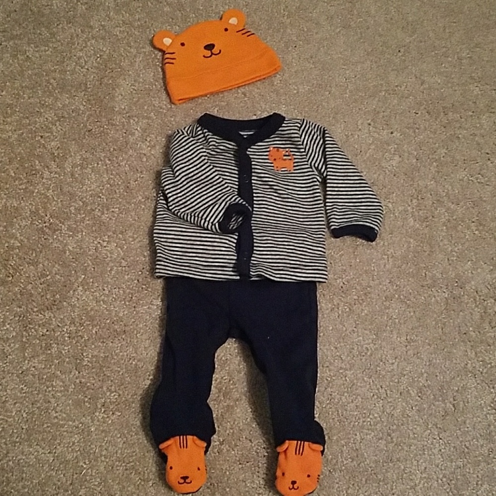 Adorable newborn tiger outfit